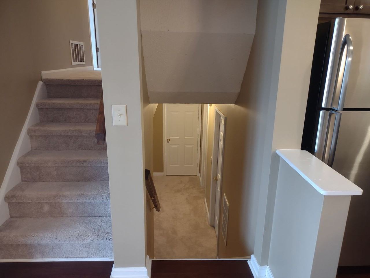 202 Hookston Way - Photo 7 of 23