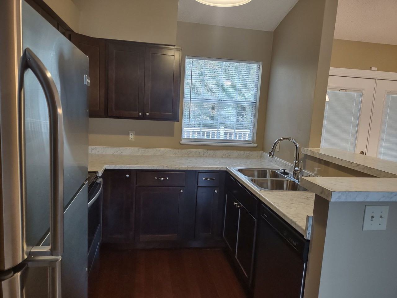 202 Hookston Way - Photo 5 of 23