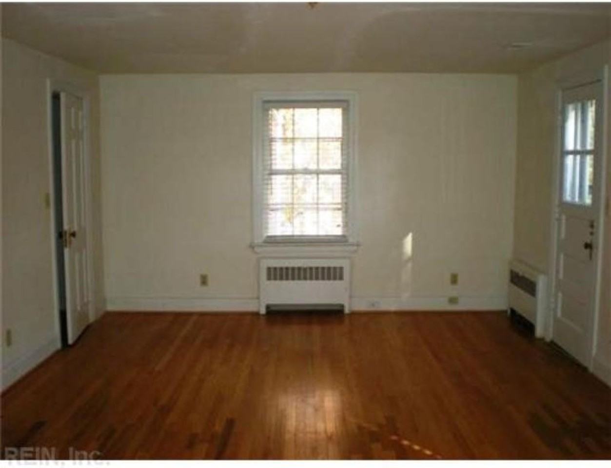 7440 Muirfield Rd - Photo 3 of 19