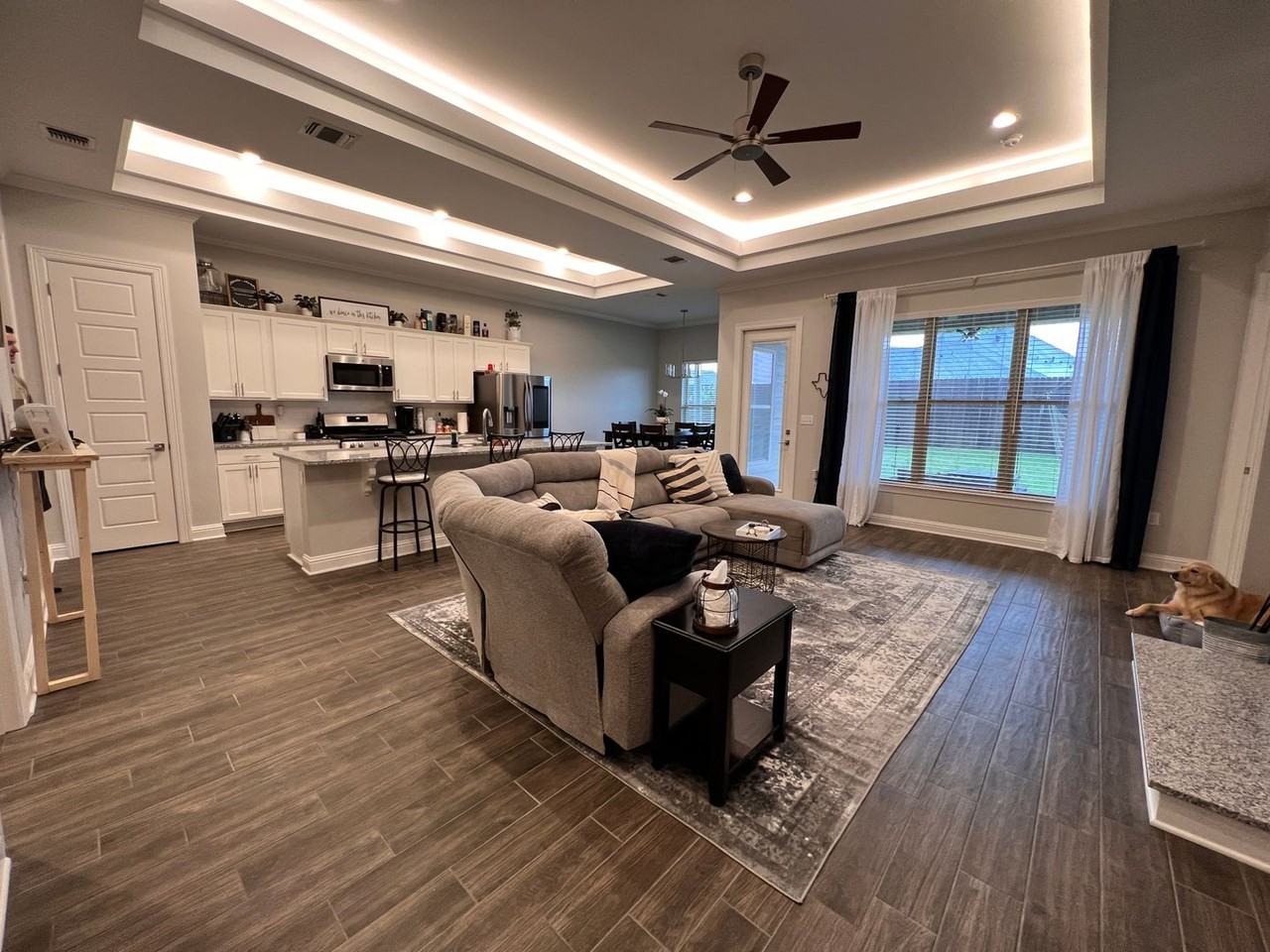 140 Cullom Dr - Photo 3 of 16