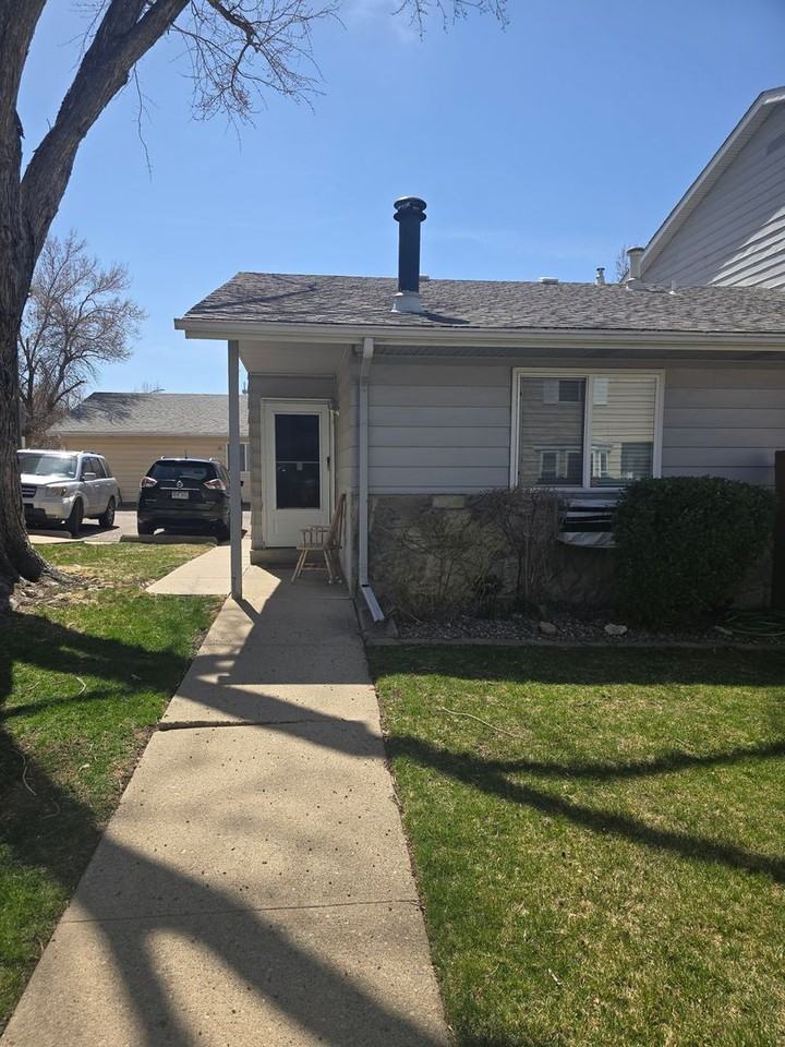 1033 W 112th Ave #A - Photo 2 of 17