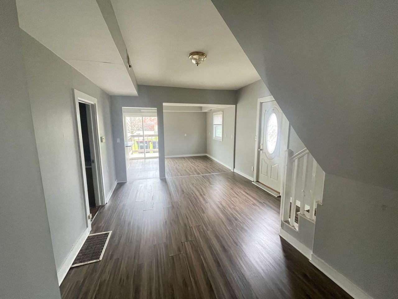 480 W Main St - Photo 6 of 16