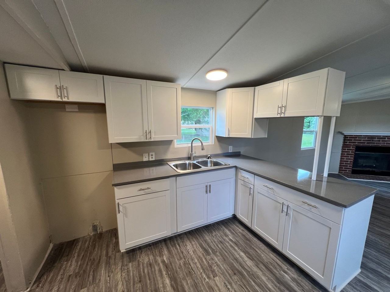 2004 Kimmac Ln Apt A - Photo 4 of 15