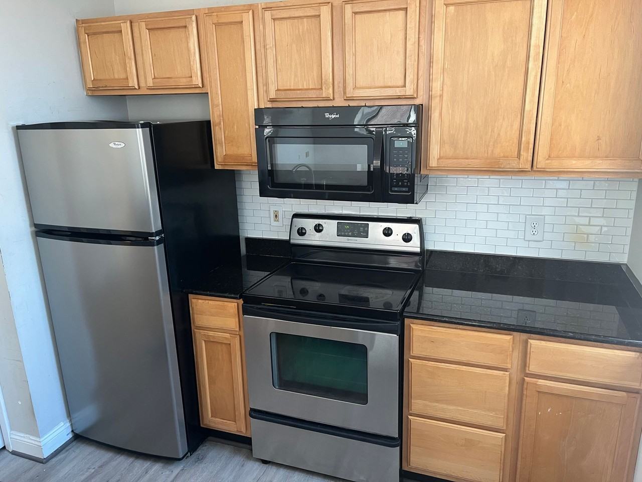 330 N Charles Street - Photo 4 of 8