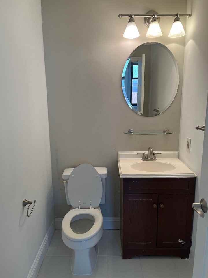 330 N Charles Street - Photo 6 of 8