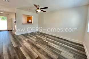 710 Legion Dr - Photo 1 of 1