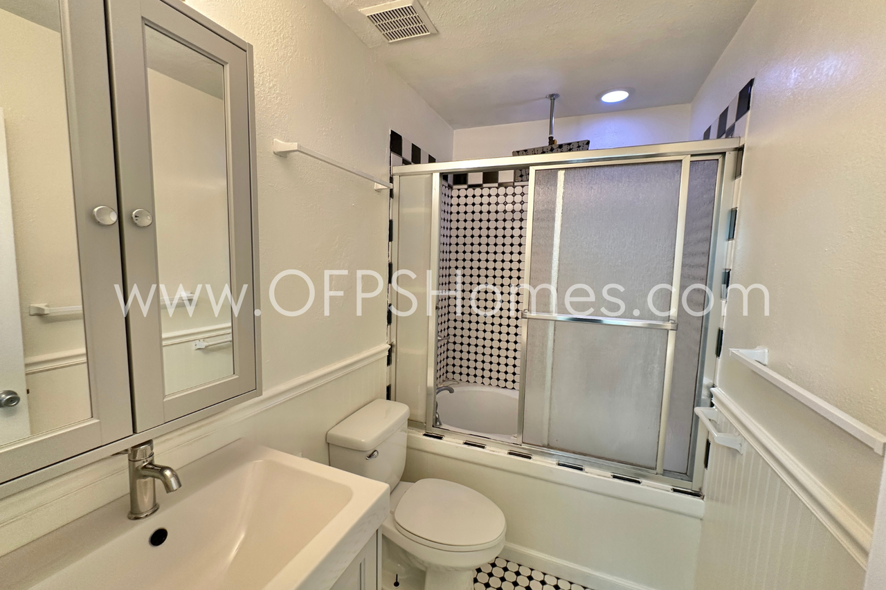 710 Legion Dr - Photo 7 of 16