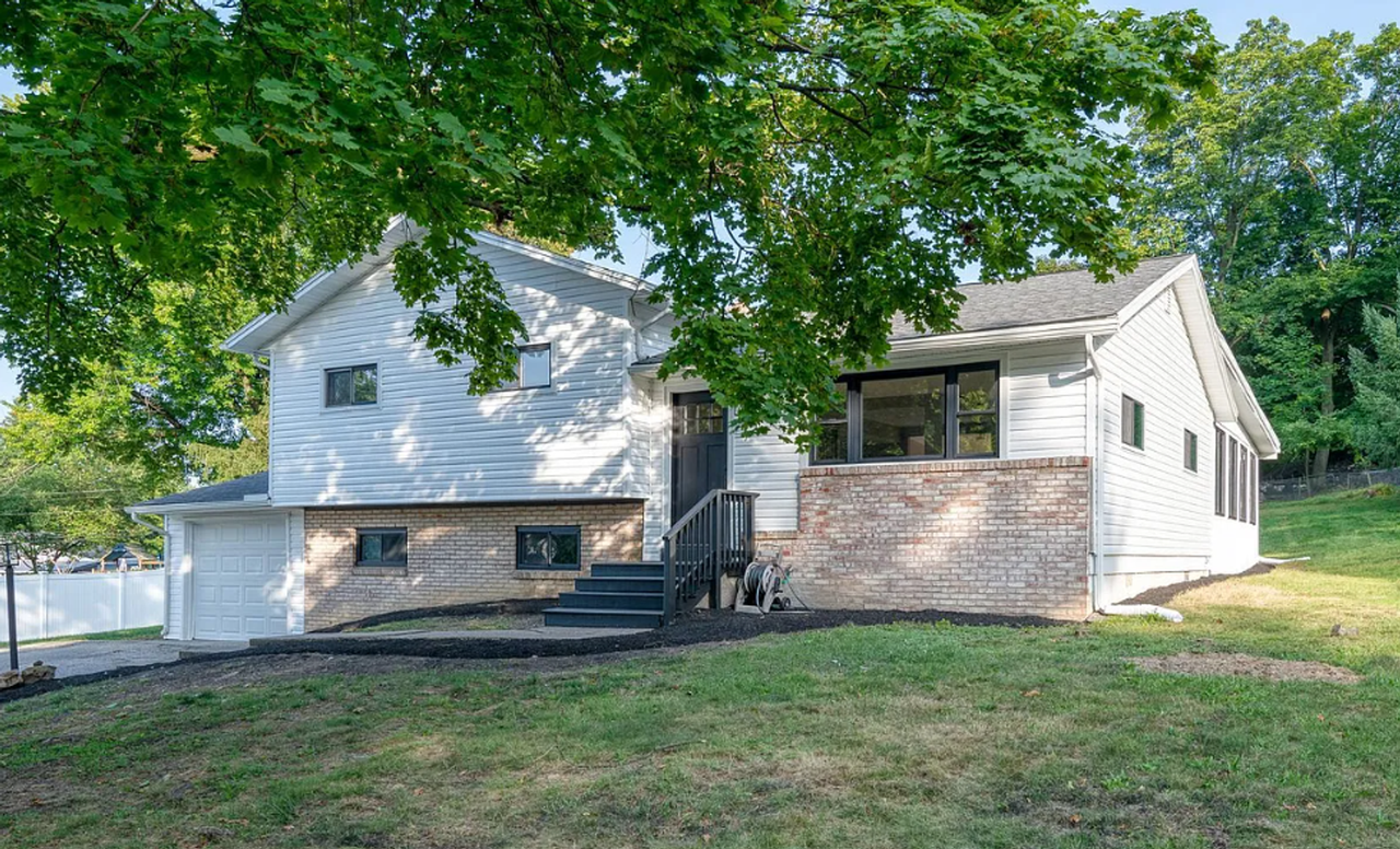 2175 Gale Dr - Photo 4 of 36