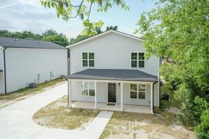 featured image of 208 S Leslie St