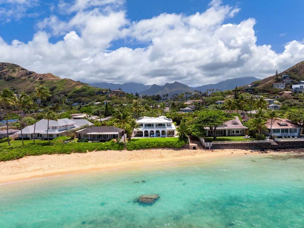 896 Mokulua Dr - Photo 5 of 50