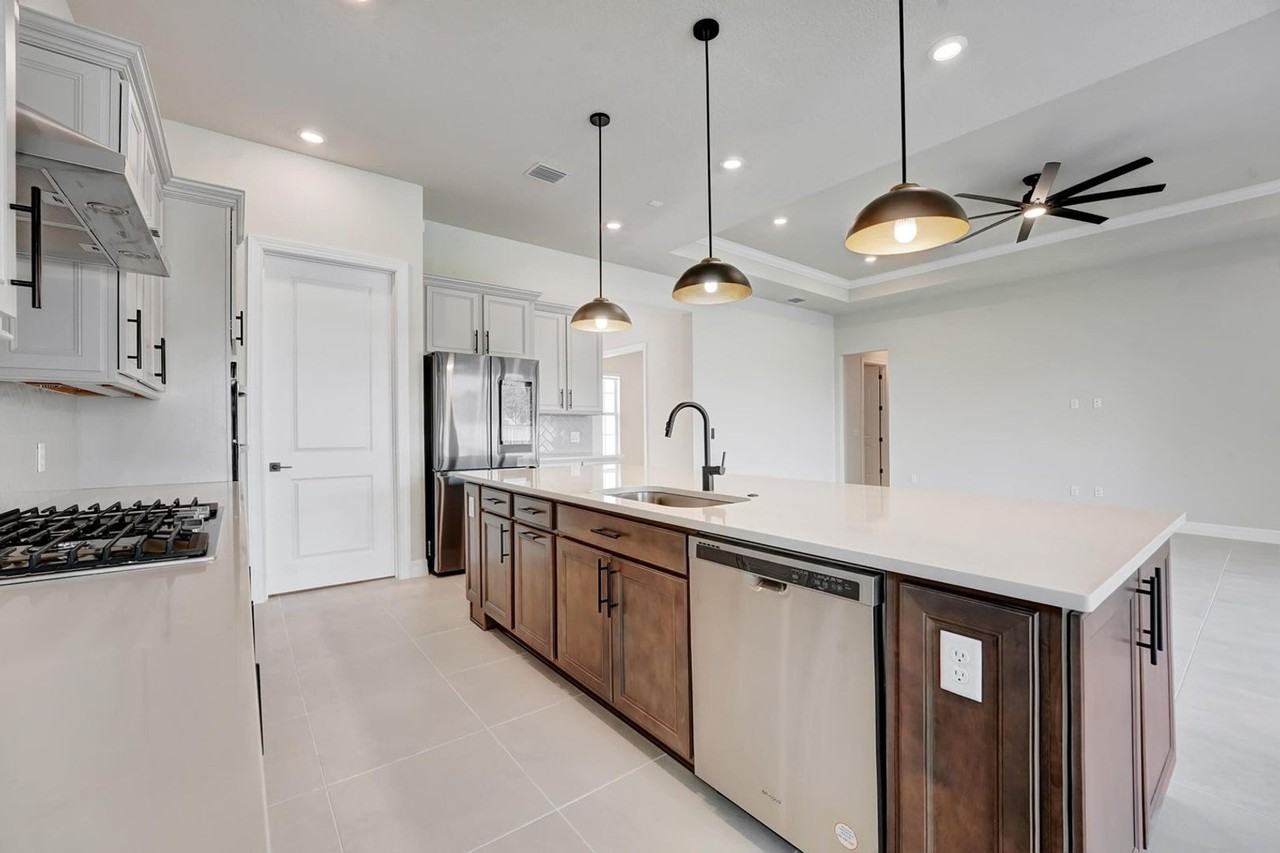 5329 Blue Reed Ln - Photo 3 of 15