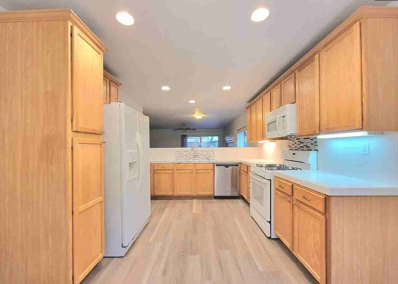 1860 Ardfern Way #NA - Photo 4 of 23