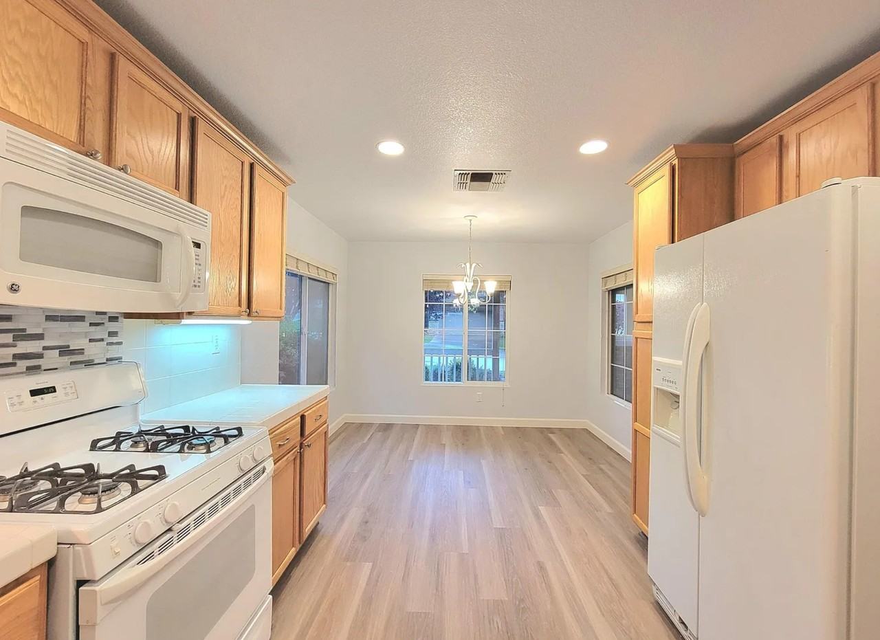 1860 Ardfern Way #NA - Photo 6 of 23