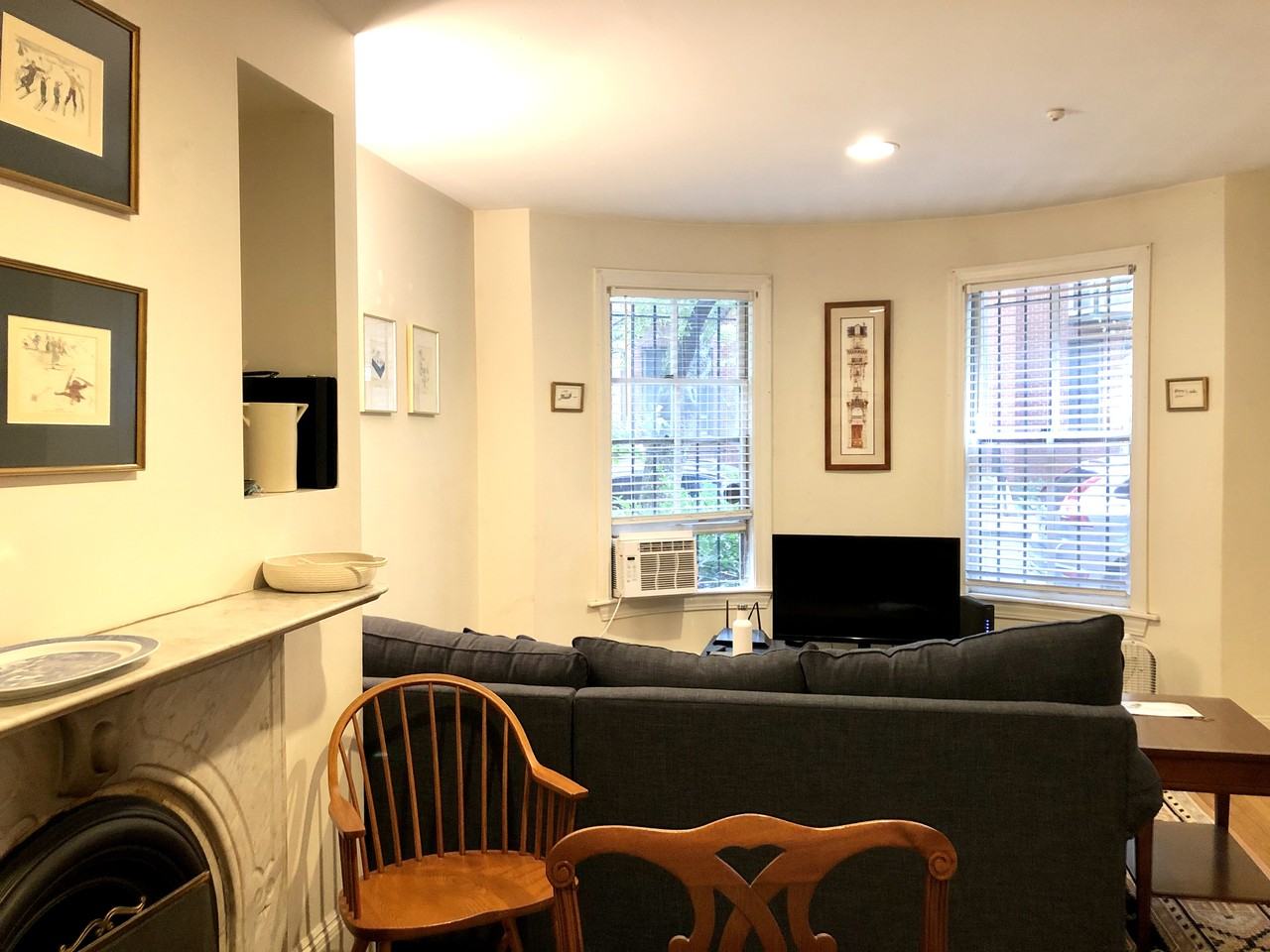 24 Yarmouth St #2A