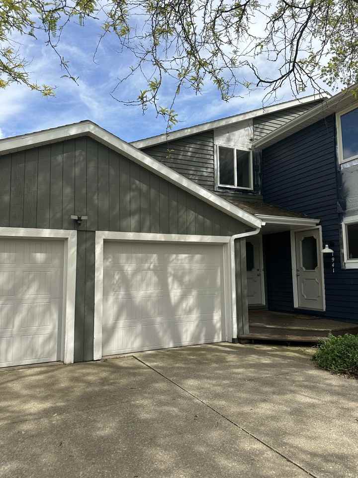 1943 Tennyson Ave Ne #2 - Photo 2 of 26