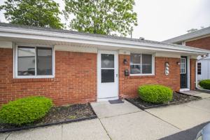 featured image of 4715 Bennett Road #10