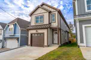 featured image of 4010B Clifton Ave #NA