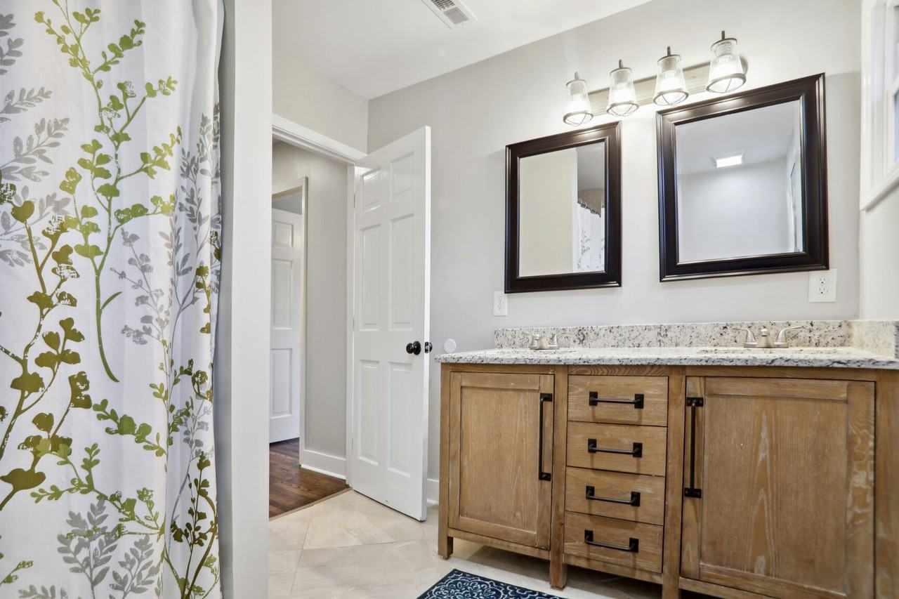 2225 Beecher Cir Sw #NA - Photo 5 of 11