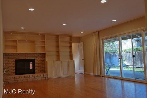 19937 Scotland Dr - Photo 3 of 21