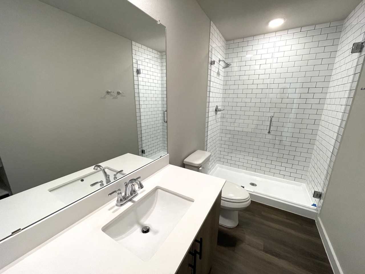 1127 1127 Eloise Drive #4223 - Photo 7 of 8