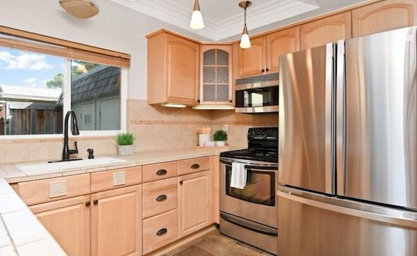 30 Fountainhead Court - Photo 2 of 8
