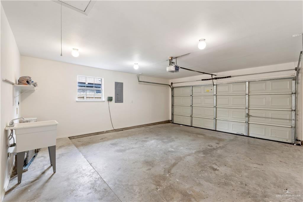 4405 N 27th St - Photo 5 of 21