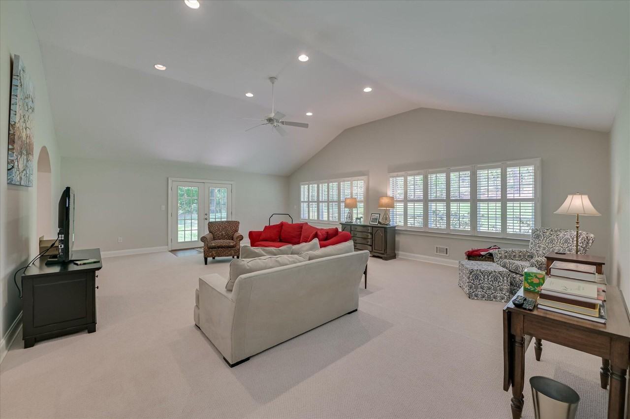 1961 Dibble Rd Sw - Photo 7 of 43