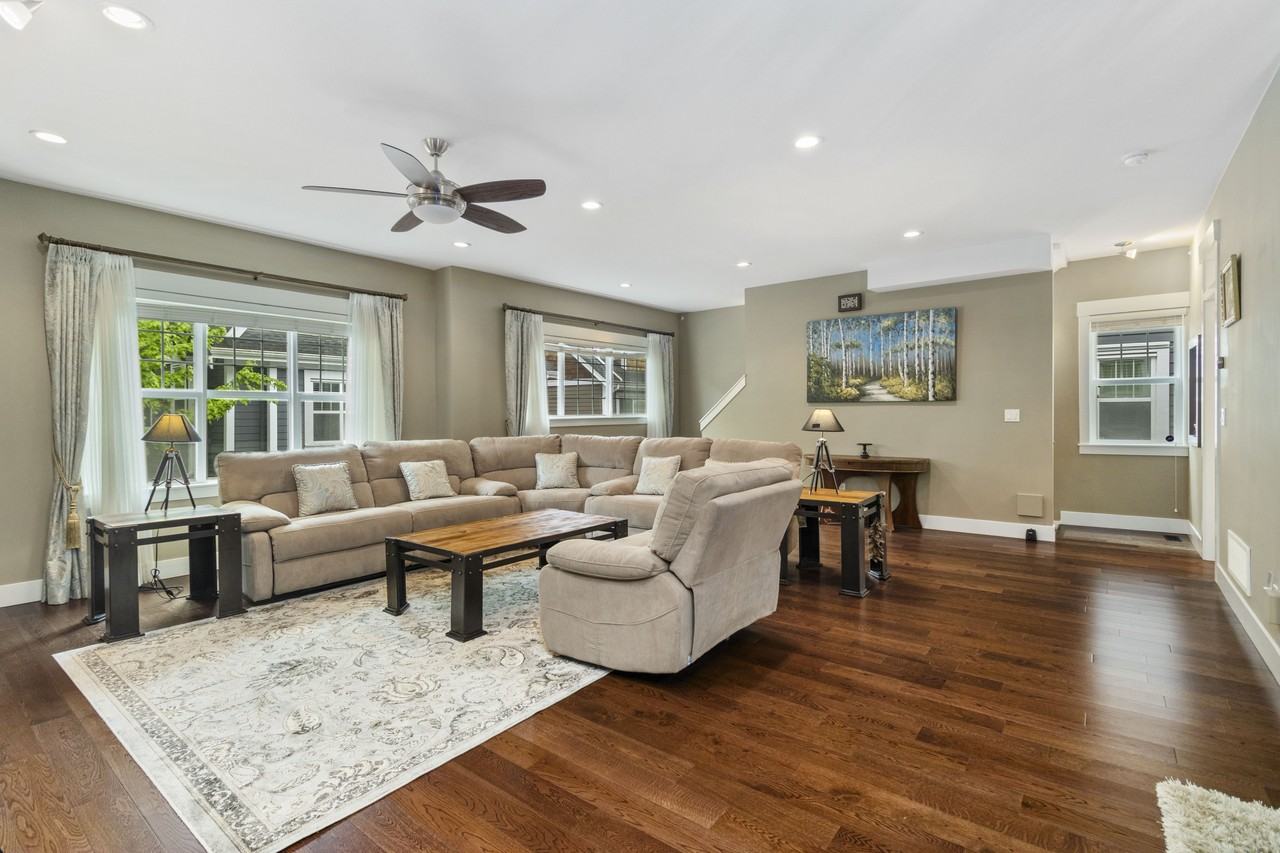 15988 32 Avenue #1* - Photo 3 of 25