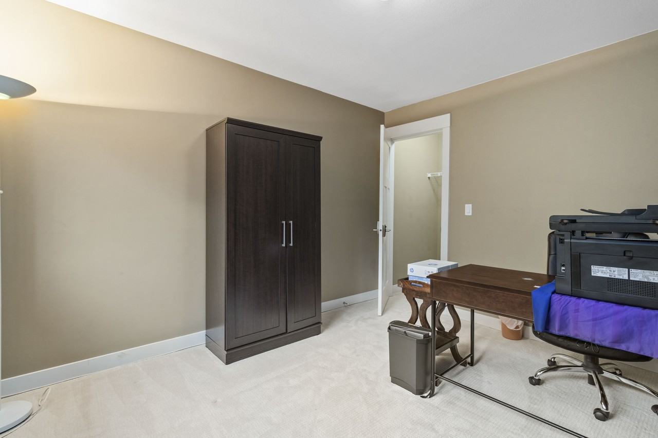 15988 32 Avenue - Photo 14