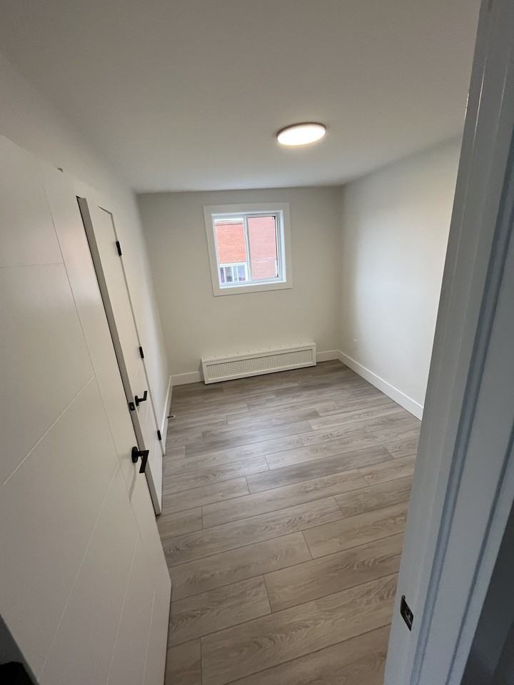 107 Pinecrest Dr #1 - Photo 2 of 9