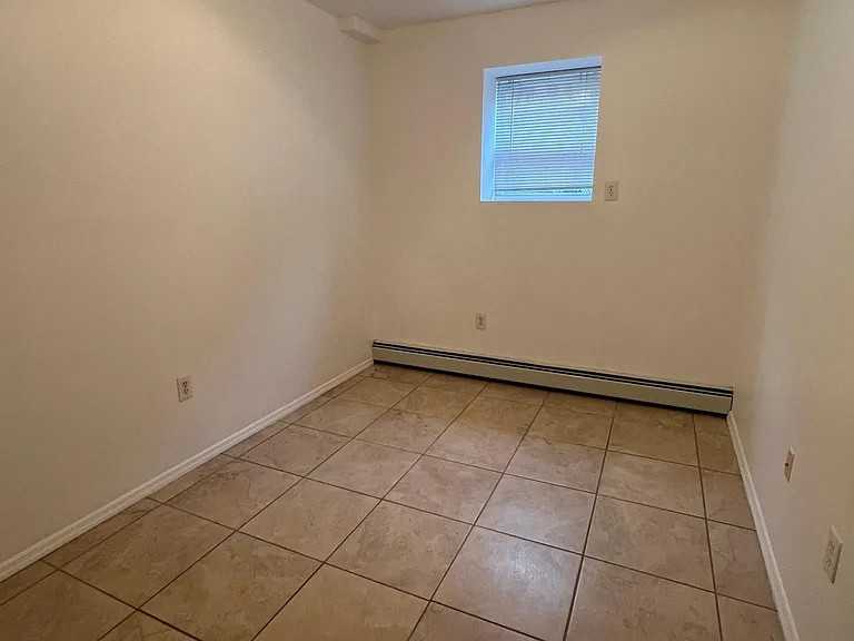 721 Brush Ave - Photo 3 of 5