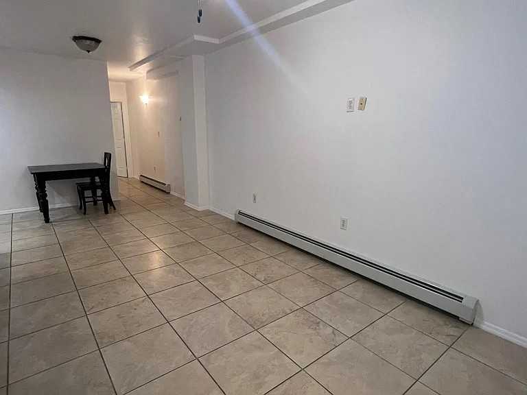 721 Brush Ave - Photo 2 of 5