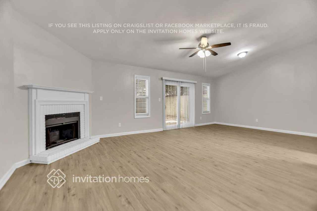4680 Cedar Park Trl - Photo 2 of 14
