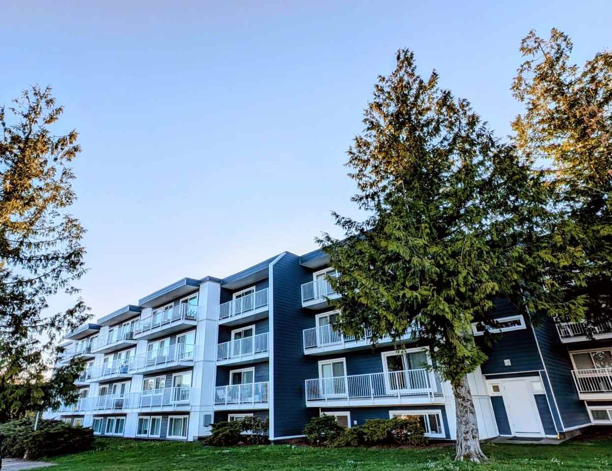 Seascape - Photo 2 of 4