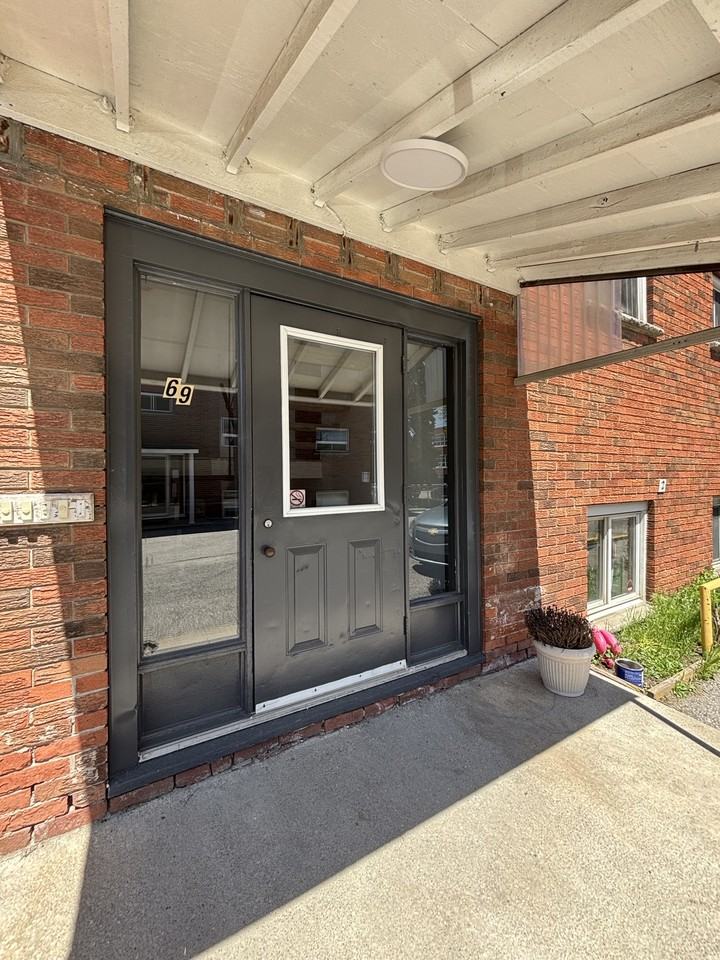 69 Oliver Street - Photo 2 of 12