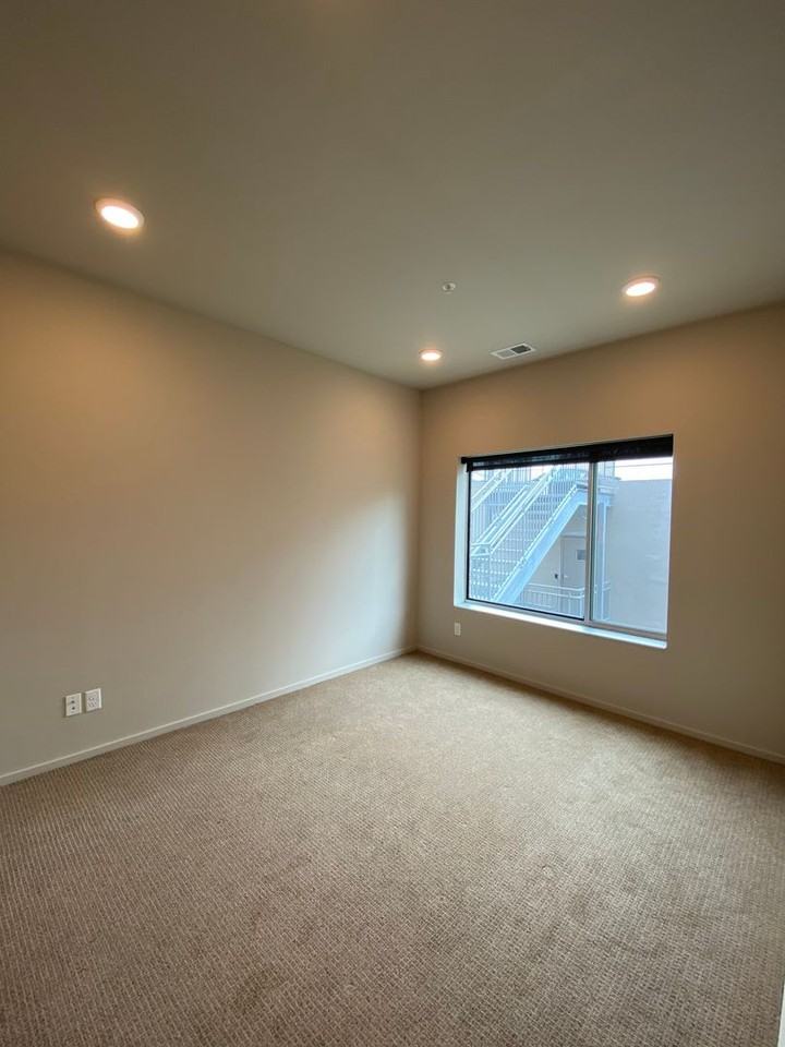 Highline 2 - Photo 7 of 36