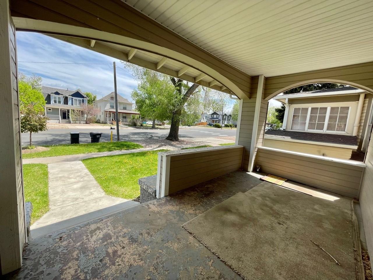 1729 11th Ave - Photo 3 of 24