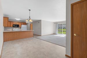 featured image of 304 Golfview Rd #08