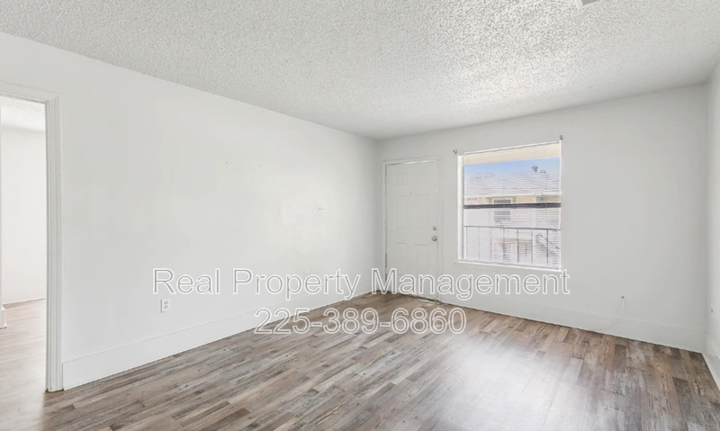 1005 Shilo Ave #D - Photo 6 of 12