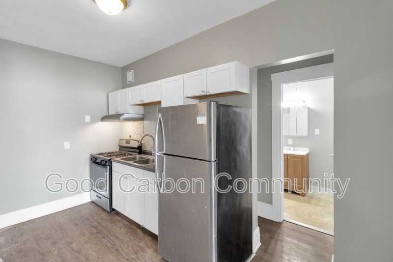 1073 Grant St #22 - Photo 3 of 17