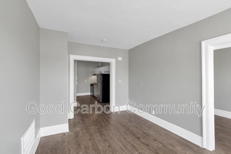 1073 Grant St #22 - Photo 6 of 17
