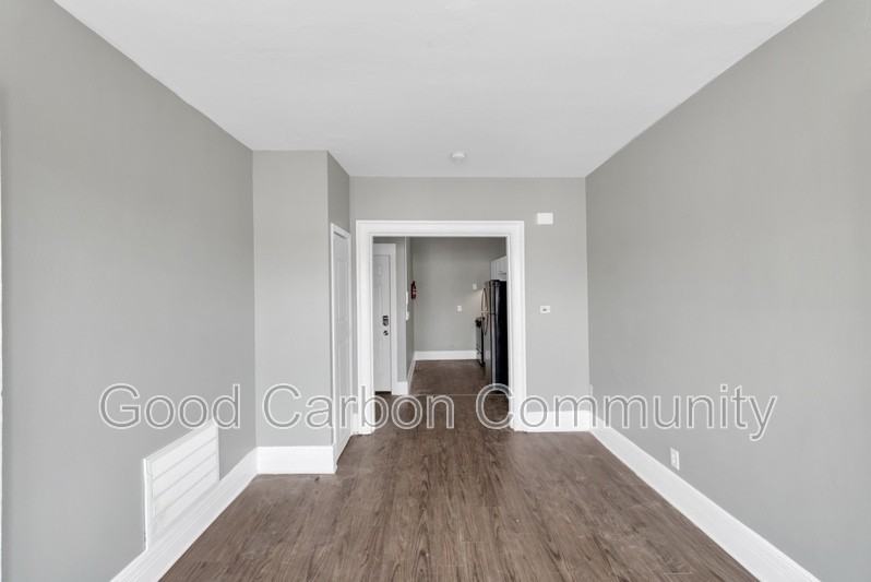 1073 Grant St #22 - Photo 7 of 17