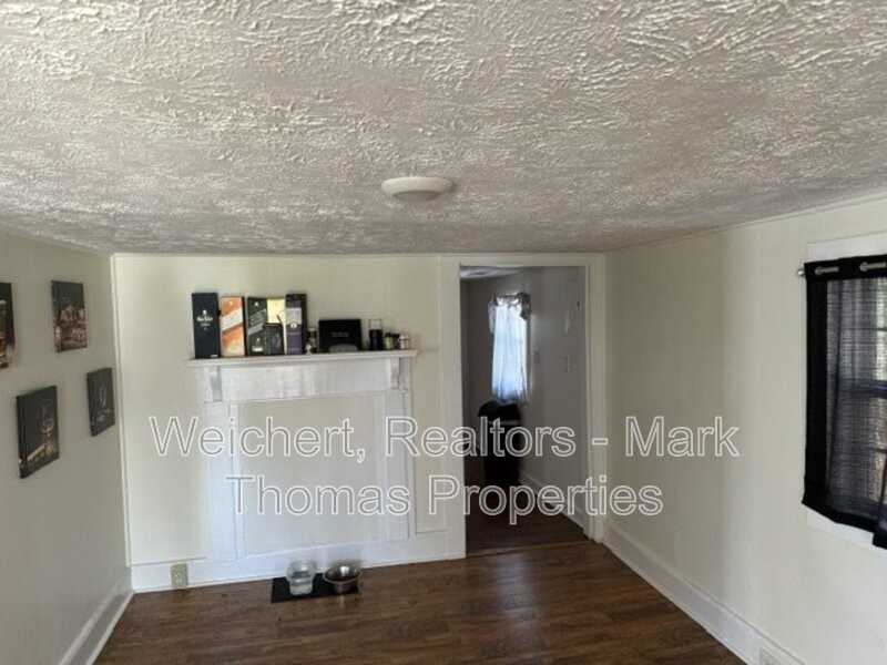 1403 Elm St - Photo 7 of 18