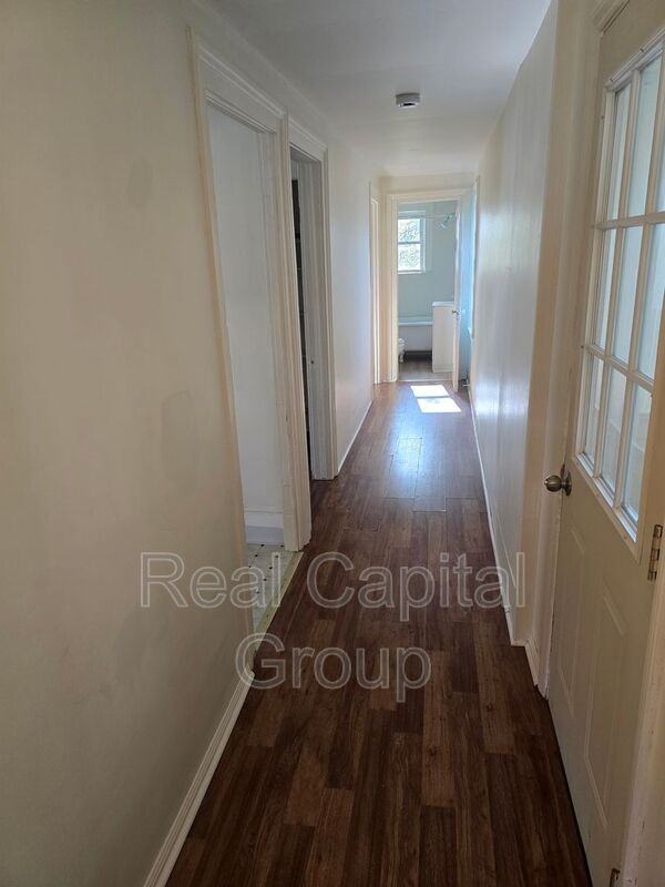 335 Pine St #2UPPERUNIT - Photo 6 of 28