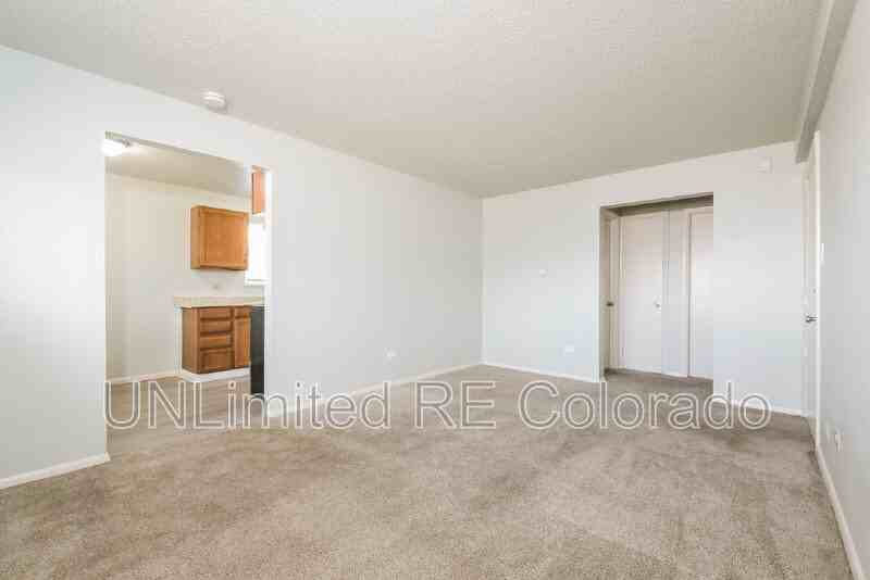 1442 Macon St #104 - Photo 3 of 6