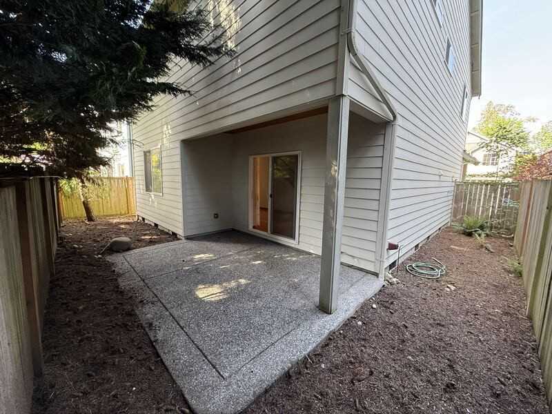16120 120th Ave Ne - Photo 2 of 15