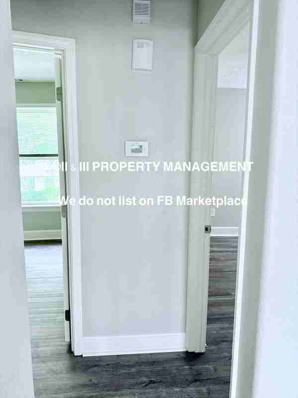 1114 S Scott Ave - Photo 2 of 23