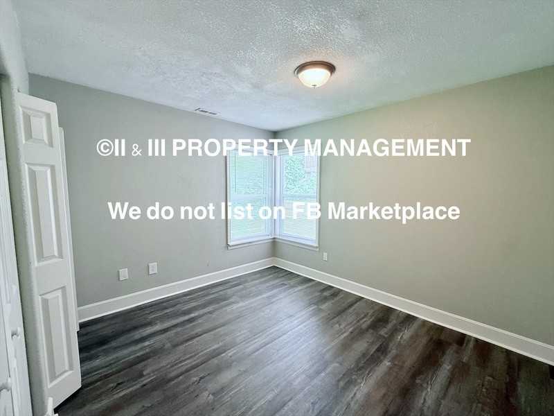 1114 S Scott Ave - Photo 3 of 23