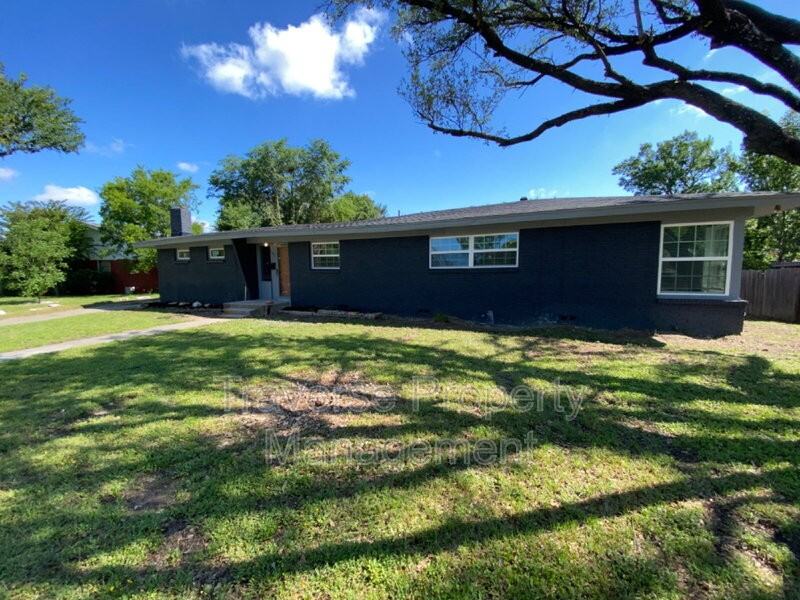 1605 Weiler Blvd - Photo 3 of 32