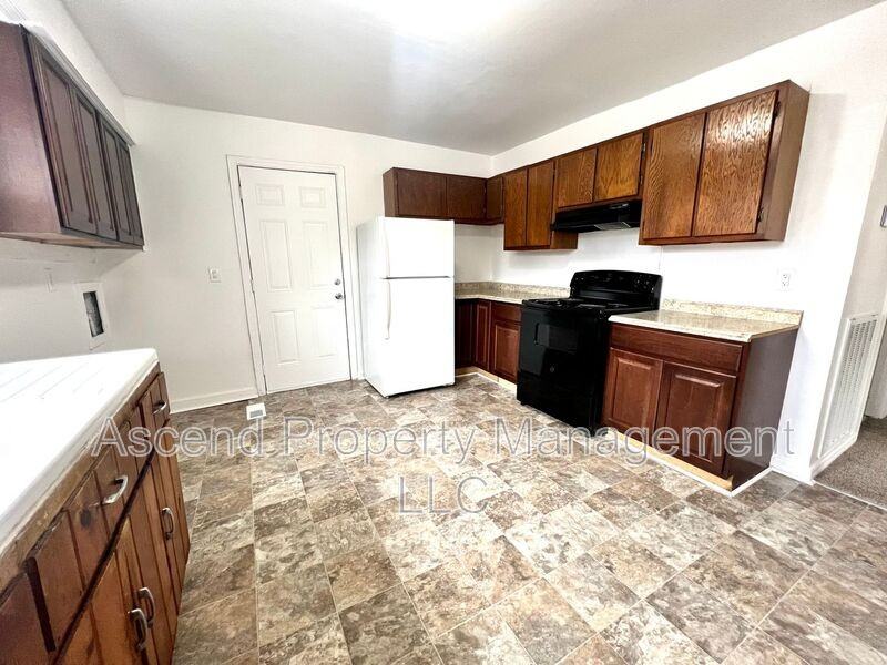 623 Belle Vista Ave - Photo 5 of 10